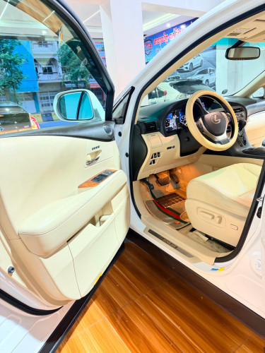 Lexus Rx 350 full option full option year 2013 ប៉ុងមួយ​ ក្នុង​លឿង​