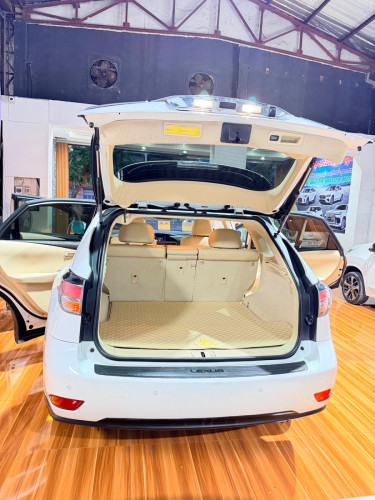 Lexus Rx 350 full option full option year 2013 ប៉ុងមួយ​ ក្នុង​លឿង​