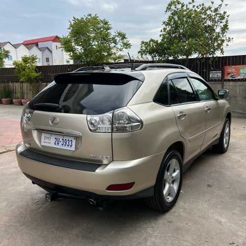 Lexus Rx330 ឆ្នាំ04 H/full ប៉ុង១ ឡានស្អាត