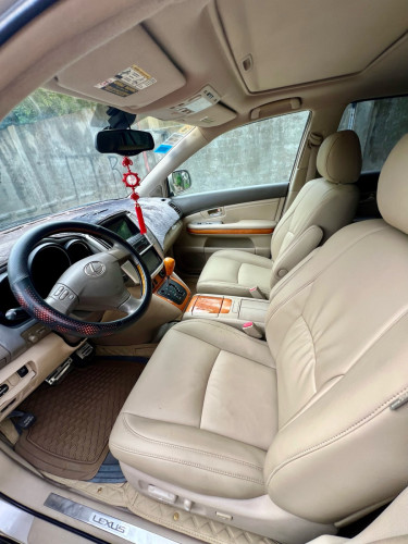 Lexus Rx330 ឆ្នាំ04 H/full ប៉ុង១ ឡានស្អាត