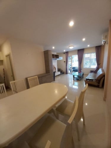 Link house for rent at Chabompov