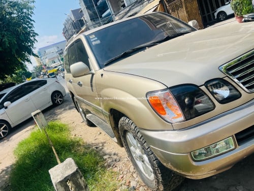 LX470  ឆ្នាំ2000 មានហ្កាស