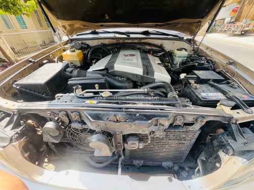LX470  ឆ្នាំ2000 មានហ្កាស
