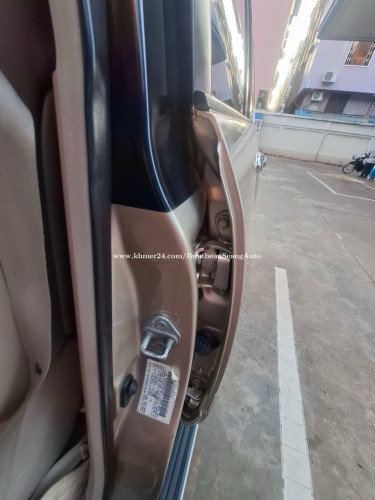 LX470  ឆ្នាំ2000 មានហ្កាស