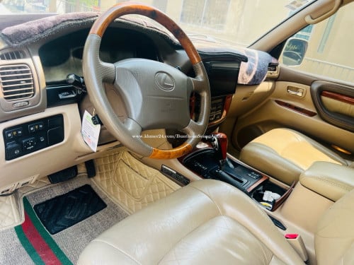LX470  ឆ្នាំ2000 មានហ្កាស