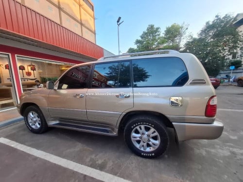 LX470  ឆ្នាំ2000 មានហ្កាស