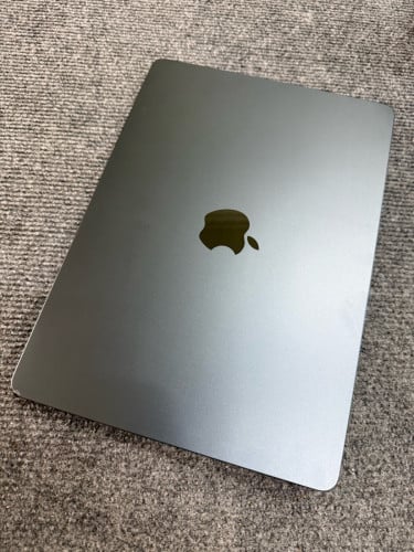MacBook Air M2 2022 (Great A)