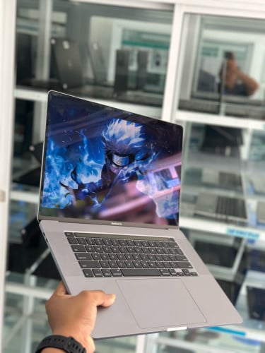 MacBook Pro 201916inchCPU Core i9Ram16GBStorage 1TBតម្លៃ 6xx$