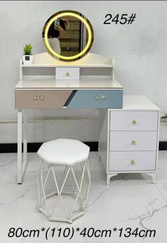 Make up table set