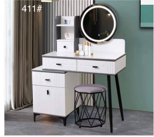 Makeup table set