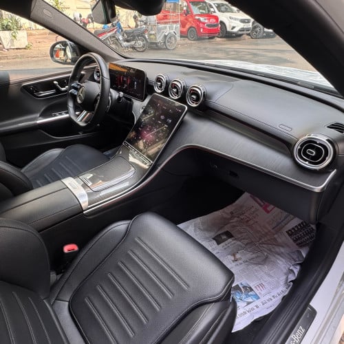 Mercedes-Benz C300 2022 AMG ឡានអាមេរិក 4មុឺនmile