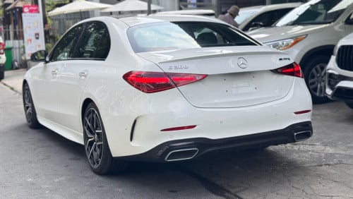 Mercedes-Benz C300 2022 AMG ឡានអាមេរិក 4មុឺនmile