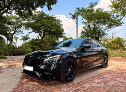 Mercedes Benz C300 AMG 2015