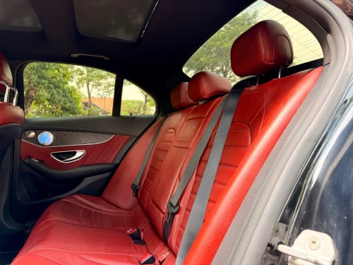 Mercedes Benz C300 AMG 2015