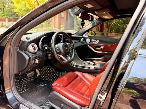 Mercedes Benz C300 AMG 2015