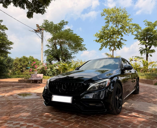 Mercedes Benz C300 AMG 2015