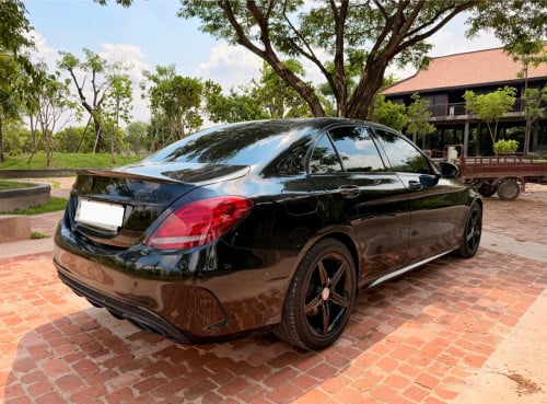 Mercedes Benz C300 AMG 2015