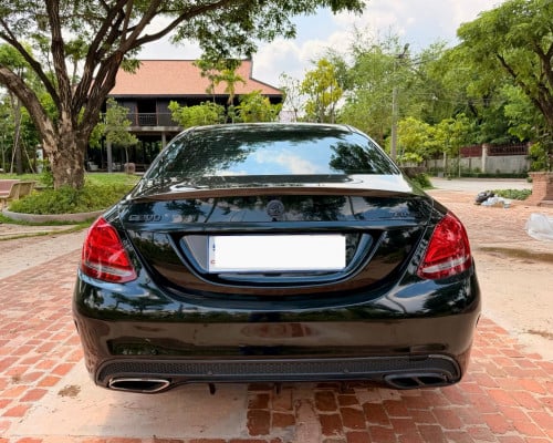 Mercedes Benz C300 AMG 2015