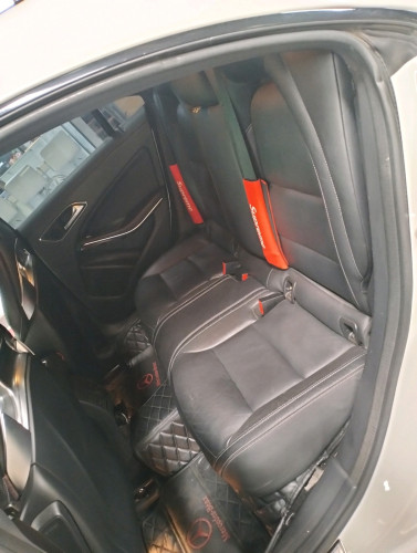 MERCEDES BENZ CLA45