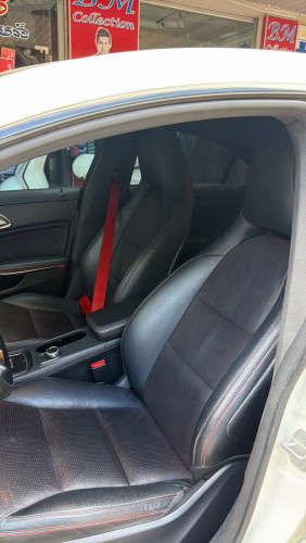 Mercedes Benz CLA45 AMG 2015