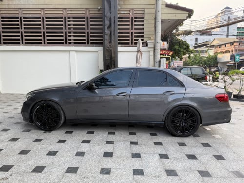 Mercedes Benz E200 2012 Diesel