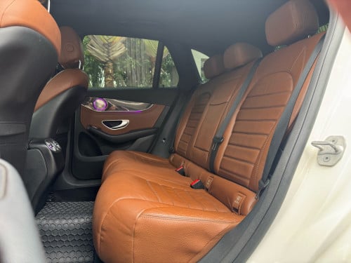 Mercedes GLC300 AMG