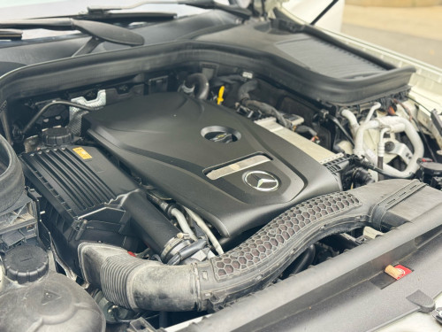Mercedes GLC300 AMG