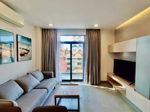 Modern 2-Bedroom Serviced Apartment in Toul Tom Poung Area (Russian Market)