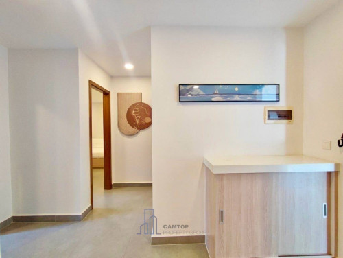 Modern 2-Bedroom Serviced Apartment in Toul Tom Poung Area (Russian Market)
