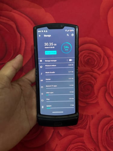 Moto Razr 128gb Esim ប្រេីបានធម្មតា​ របស់កម្រ