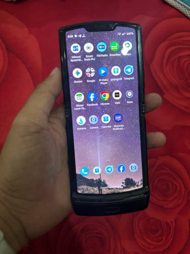 Moto Razr 128gb Esim ប្រេីបានធម្មតា​ របស់កម្រ