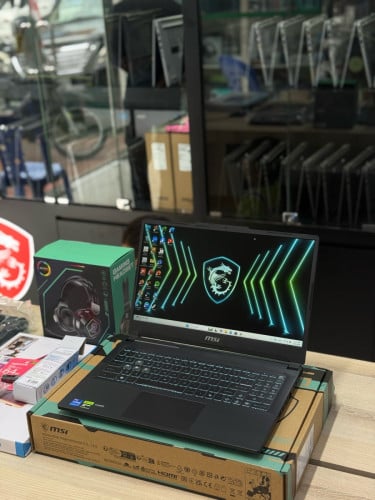 MSI Cyborg 15 i7-13t 16G-512G Black Edition