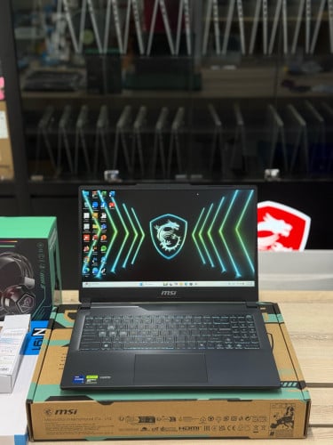 MSI Cyborg 15 i7-13t 16G-512G  Black Edition