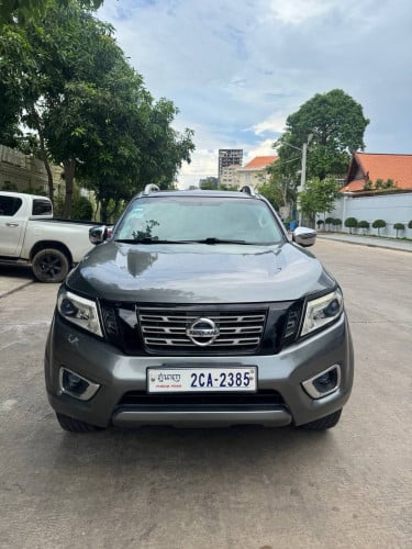Navara 2015 អូតូ កាប់ពីតាស់ឆ្វេងកែ 21500$
