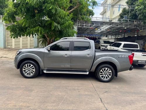 Navara 2015 អូតូ កាប់ពីតាស់ឆ្វេងកែ 21500$