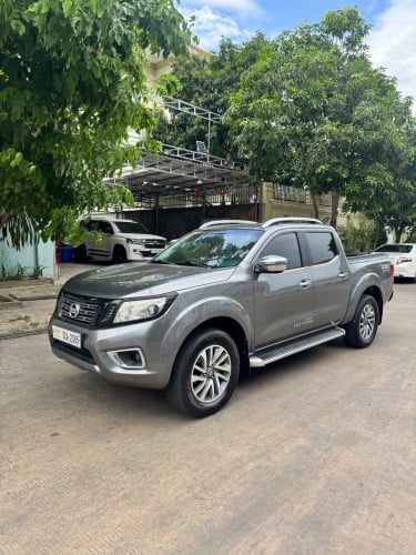 Navara 2015 អូតូ កាប់ពីតាស់ឆ្វេងកែ 21500$