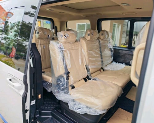 New Stock Staria 11Seats