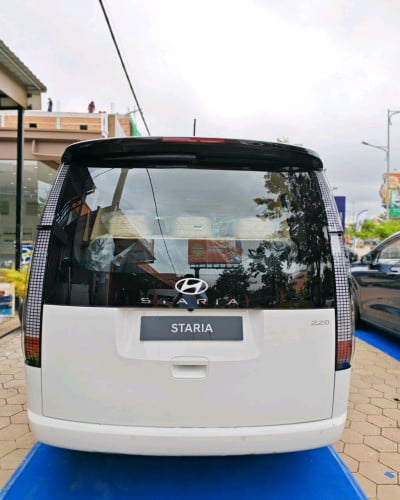 New Stock Staria 11Seats