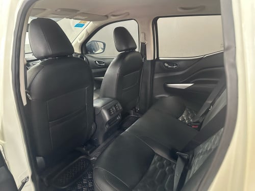 Nissan Navara VL Full Option 2021