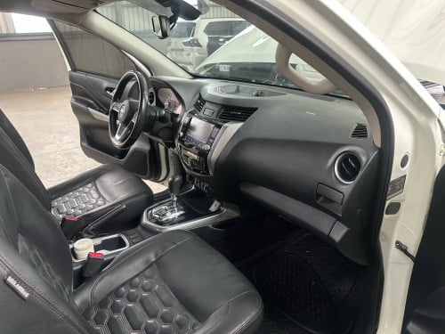 Nissan Navara VL Full Option 2021