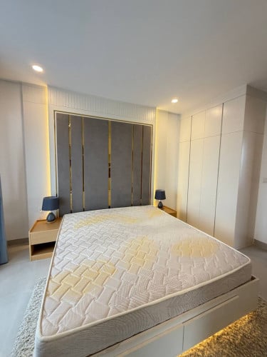 One bedroom two bathrooms