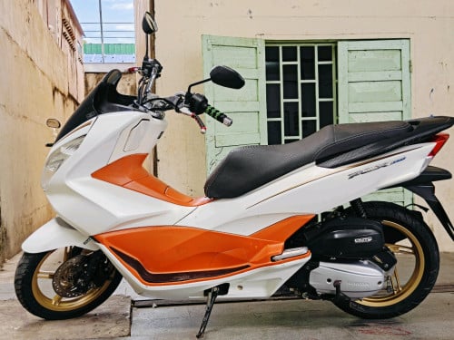 Pcx 017 150cc ប្រើ smart key មានកាត.ពន្ធ .ត្រឹមត្រូវ ស្អាតដូចរូប ប្រើផ្ទាល់