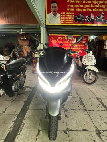 PCX020NCX កំលាំង150cc ម៉ូតូនៅស្អាត ម៉ាសុីនមុឺង💪 ថ្នាំស្រិនទាំងកាង មានលក់នៅហាង( សេង សុខឡា 9999)