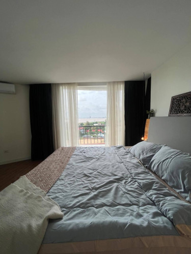 Penthouse 5  Bedroom For Rent At Chroy Chong var 15 minutes From Lycée Français René Descartes