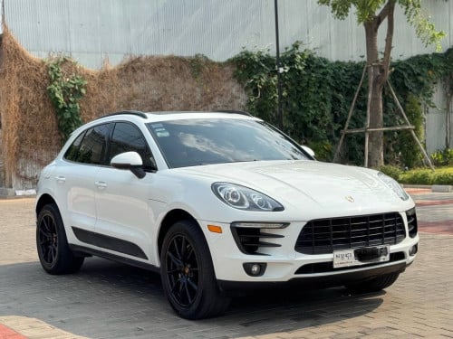 មានលុយ50%យកឡានបាប porsche macan 2015 Full Option សាំងសុទ្ធ លក់ 25500$ចចារ