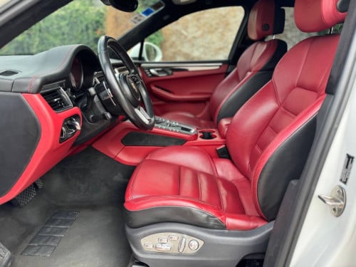 មានលុយ50%យកឡានបាប porsche macan 2015 Full Option សាំងសុទ្ធ លក់ 25500$ចចារ