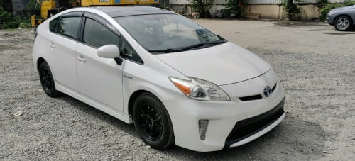Prius 013 option 4 Delux Solar តម្លៃចរចាបាន