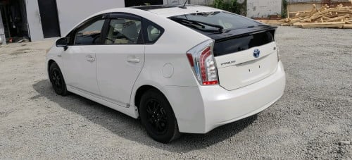 Prius 013 option 4 Delux Solar តម្លៃចរចាបាន