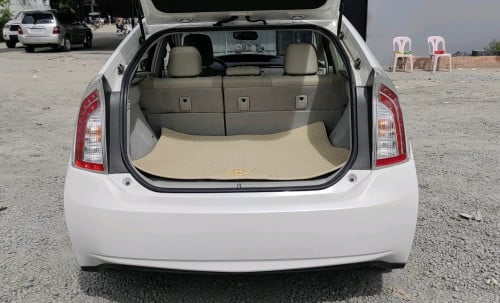 Prius 013 option 4 Delux Solar តម្លៃចរចាបាន