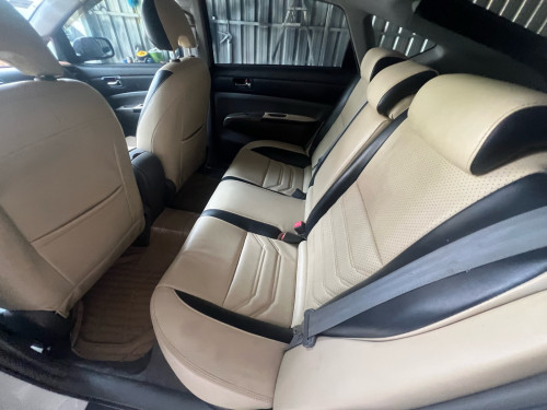 Prius ឆ្នាំ06 half full ធានាឡានស្អាតថ្មី